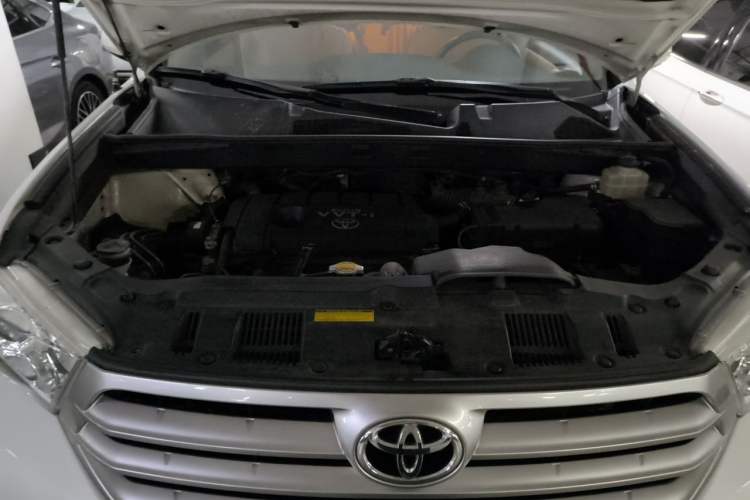 Used Toyota Highlander 2012 2.7L 2WD 5-Seater Elite Edition Engine Bay