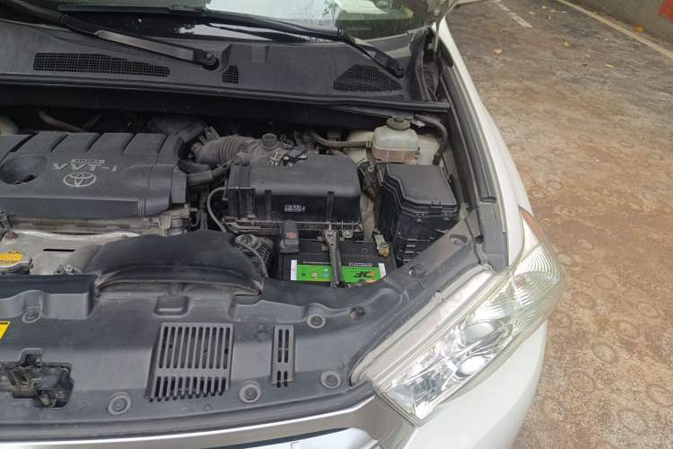 Used Toyota Highlander 2012 2.7L 2WD 5-Seater Elite Edition Engine Bay Left