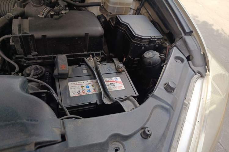 Used Toyota Highlander 2012 2.7L 2WD 5-Seater Elite Edition Engine Bay Left