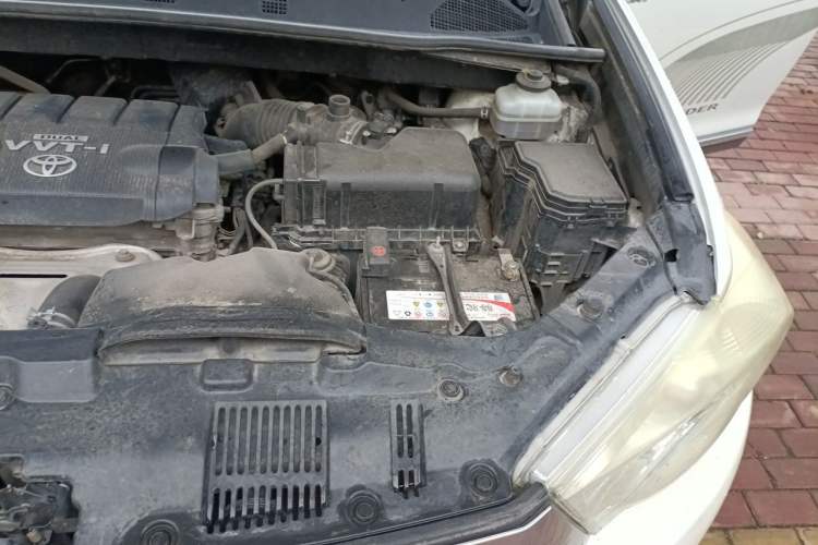 Used Toyota Highlander 2012 2.7L Two-Wheel Drive 5-Seater Sport Edition Engine Bay Left