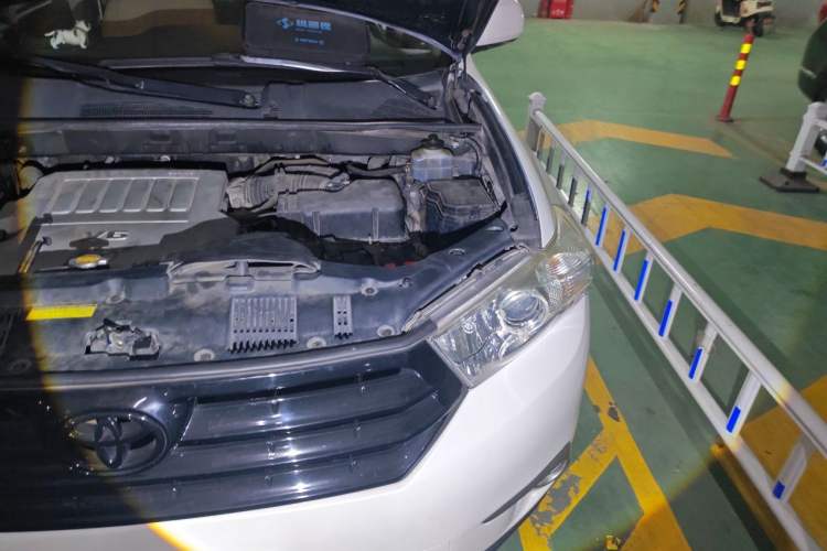 Used Toyota Highlander 2012 3.5L 4x4 7-Seater Luxury Edition Engine Bay Left