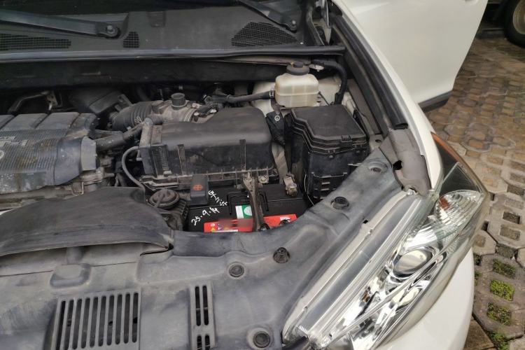 Used Toyota Highlander 2012 2.7L Two-Wheel Drive 7-Seater Elite Edition Engine Bay Left