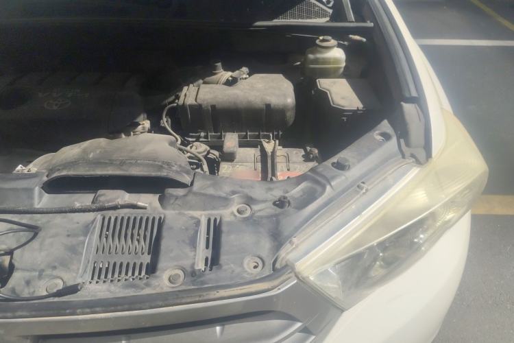 Used Toyota Highlander 2012 2.7L Two-Wheel Drive 7-Seater Luxury Edition Engine Bay Left