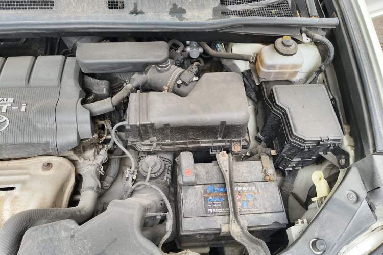 Used Toyota Highlander 2012 2.7L Two-Wheel Drive 7-Seater Luxury Edition Engine Bay Left