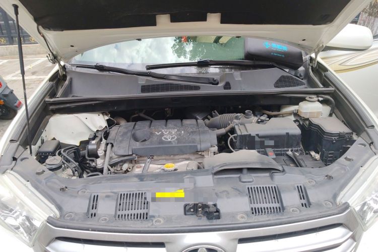 Used Toyota Highlander 2012 2.7L Two-Wheel Drive 7-Seater Luxury Edition Engine Bay