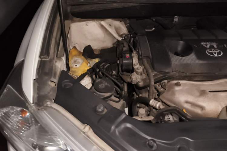 Used Toyota Highlander 2012 2.7L 2WD 5-Seater Elite Edition Engine Bay Right