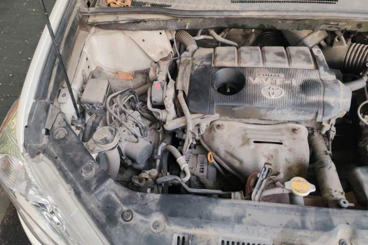 Used Toyota Highlander 2012 2.7L Two-Wheel Drive 7-Seater Luxury Edition Engine Bay Right