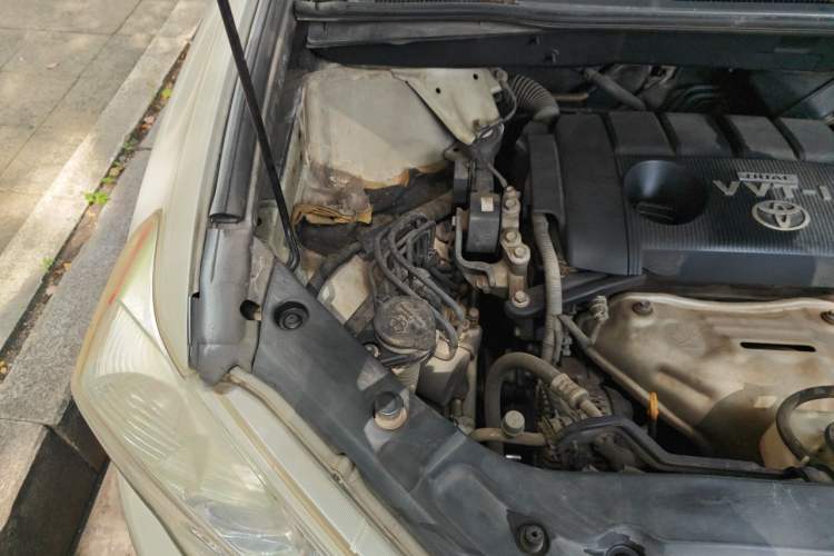 Used Toyota Highlander 2012 2.7L Two-Wheel Drive 5-Seater Sport Edition Engine Bay Right
