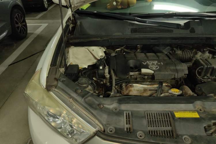 Used Toyota Highlander 2012 2.7L Two-Wheel Drive 7-Seater Luxury Edition Engine Bay Right