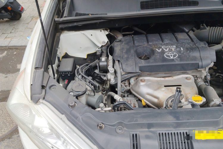 Used Toyota Highlander 2012 2.7L Two-Wheel Drive 7-Seater Luxury Edition Engine Bay Right