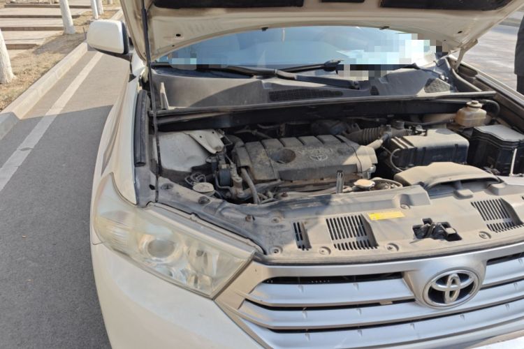 Used Toyota Highlander 2012 2.7L 2WD 5-Seater Elite Edition Engine Bay Right