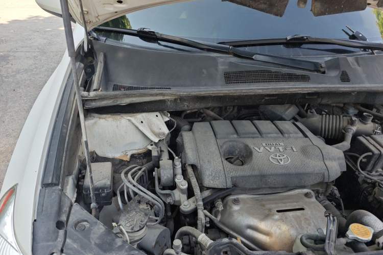 Used Toyota Highlander 2012 2.7L Two-Wheel Drive 7-Seater Luxury Edition Engine Bay Right