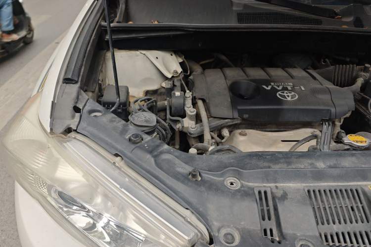 Used Toyota Highlander 2012 2.7L Two-Wheel Drive 7-Seater Elite Edition Engine Bay Right