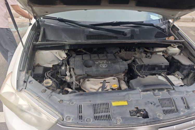 Used Toyota Highlander 2012 2.7L Two-Wheel Drive 7-Seater Elite Edition Engine Bay Right