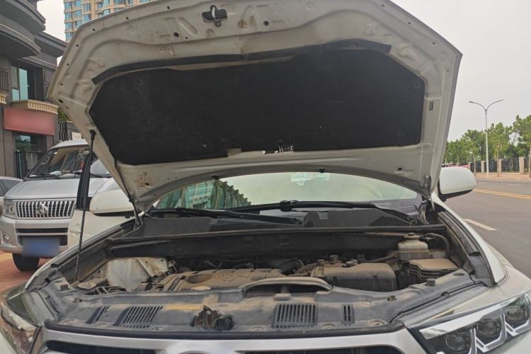 Used Toyota Highlander 2012 2.7L Two-Wheel Drive 7-Seater Luxury Edition Engine Bay