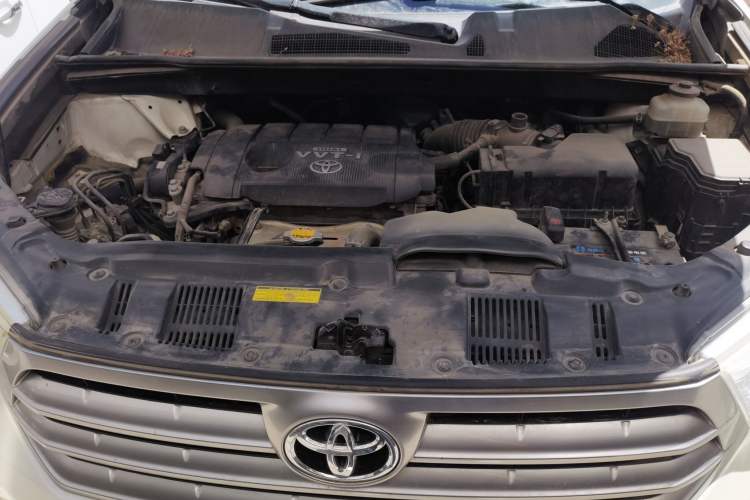 Used Toyota Highlander 2012 2.7L 2WD 5-Seater Elite Edition Engine Bay