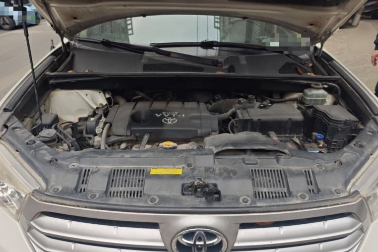 Used Toyota Highlander 2012 2.7L Two-Wheel Drive 7-Seater Elite Edition Engine Bay