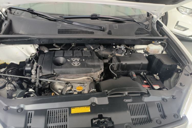 Used Toyota Highlander 2012 2.7L 2WD 5-Seater Elite Edition Engine Bay