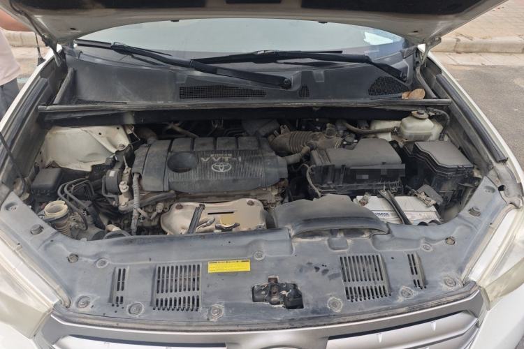 Used Toyota Highlander 2012 2.7L Two-Wheel Drive 7-Seater Elite Edition Engine Bay