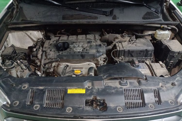 Used Toyota Highlander 2012 2.7L Two-Wheel Drive 7-Seater Luxury Edition Engine Bay