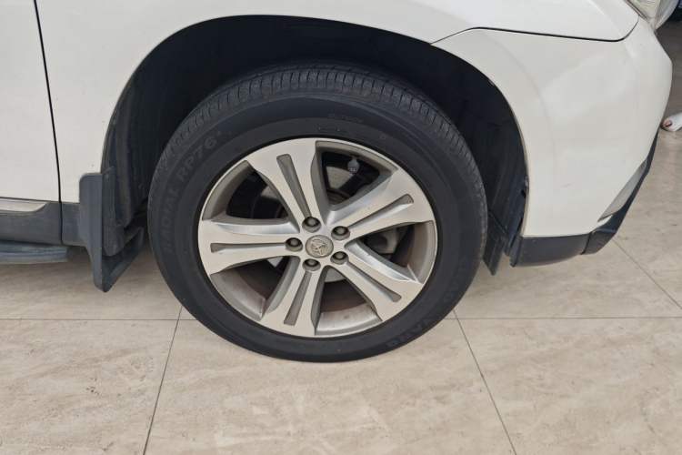 Used Toyota Highlander 2012 2.7L Two-Wheel Drive 7-Seater Luxury Edition Exterior 1