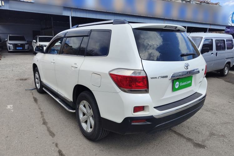 Used Toyota Highlander 2012 2.7L Two-Wheel Drive 7-Seater Elite Edition Exterior 3