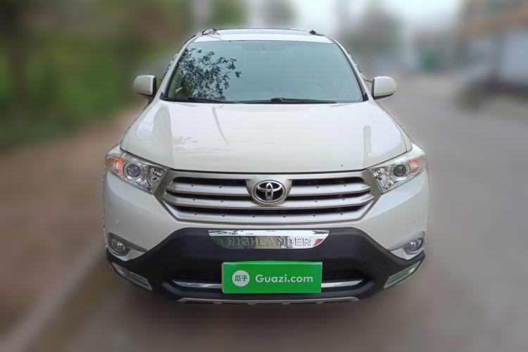 Used Toyota Highlander 2012 2.7L Two-Wheel Drive 7-Seater Luxury Edition Front