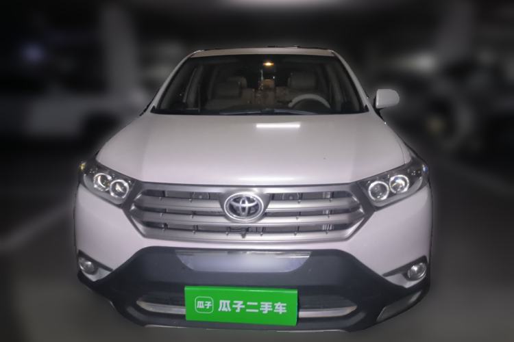 Used Toyota Highlander 2012 2.7L Two-Wheel Drive 7-Seater Luxury Edition Front