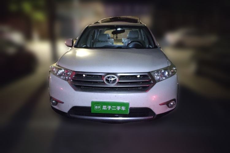 Used Toyota Highlander 2012 2.7L Two-Wheel Drive 7-Seater Luxury Edition Front