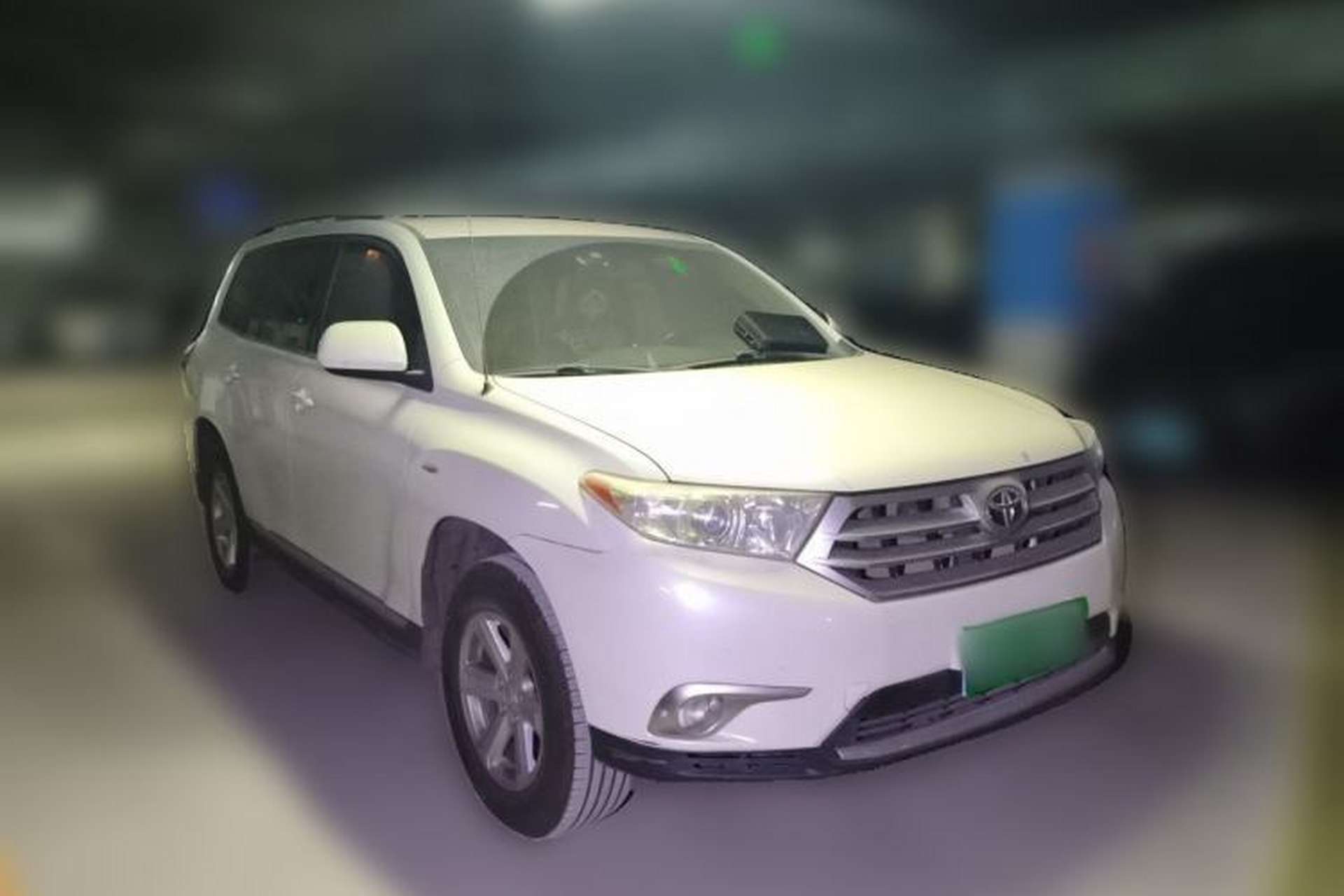 Used Toyota Highlander 2012 2.7L 2WD 5-Seater Elite Edition Front Right 45 Deg