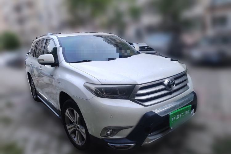 Used Toyota Highlander 2012 2.7L Two-Wheel Drive 7-Seater Luxury Edition Front Right 45 Deg