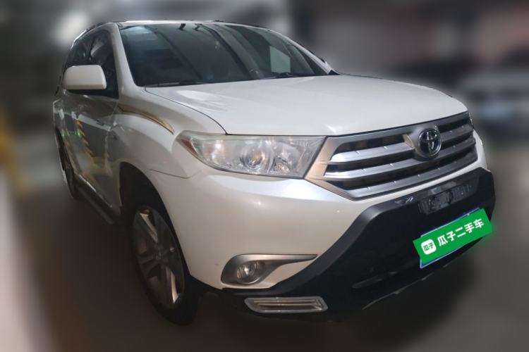 Used Toyota Highlander 2012 2.7L Two-Wheel Drive 7-Seater Luxury Edition Front Right 45 Deg