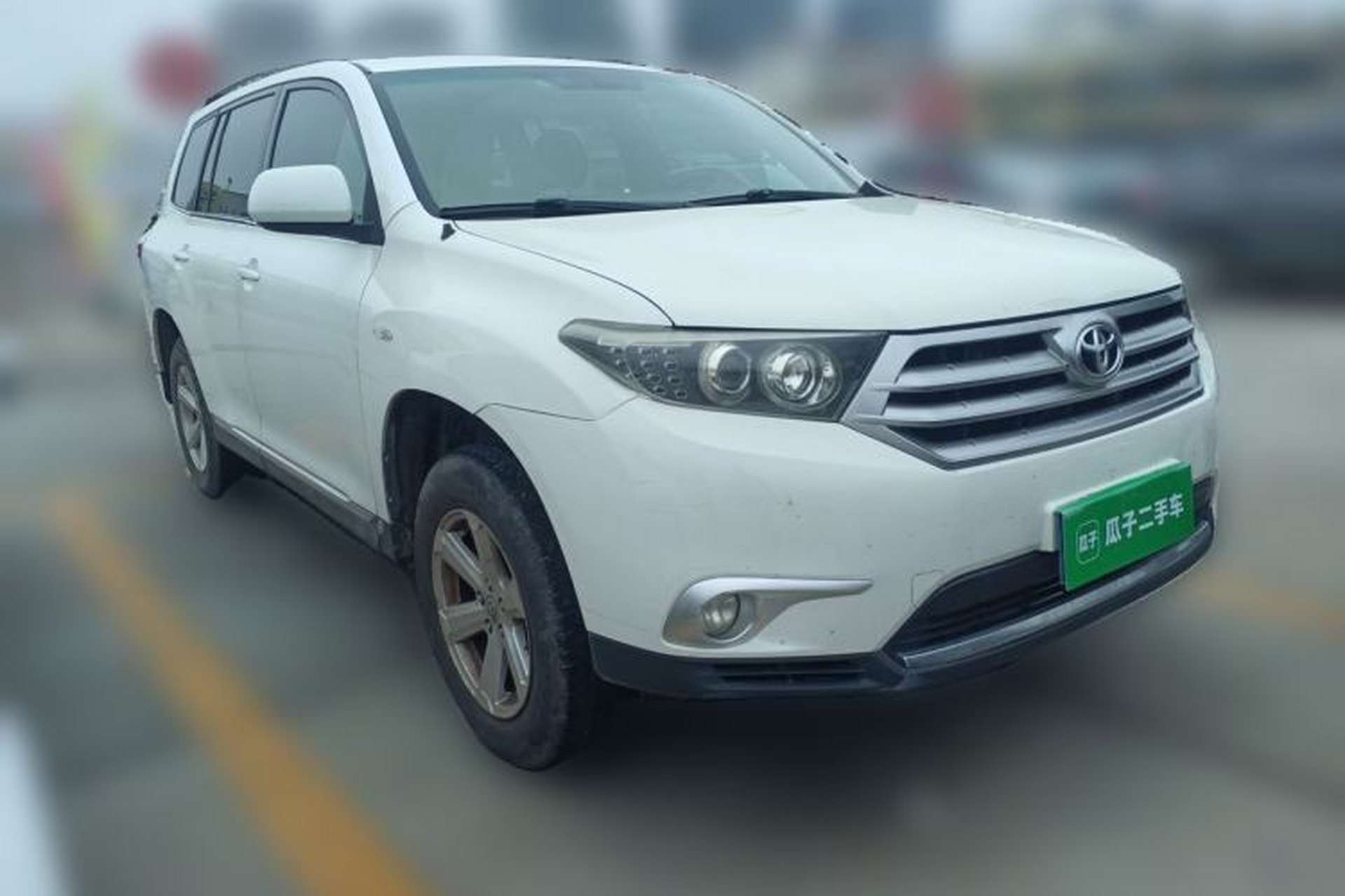 Used Toyota Highlander 2012 2.7L 2WD 5-Seater Elite Edition Front Right 45 Deg