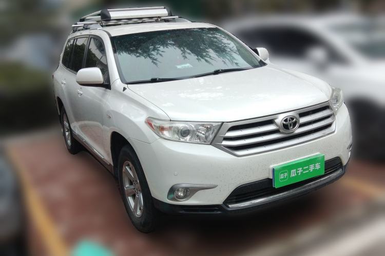 Used Toyota Highlander 2012 2.7L Two-Wheel Drive 7-Seater Elite Edition Front Right 45 Deg