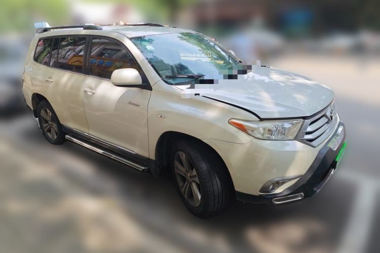 Used Toyota Highlander 2012 2.7L Two-Wheel Drive 5-Seater Sport Edition Front Right 45 Deg