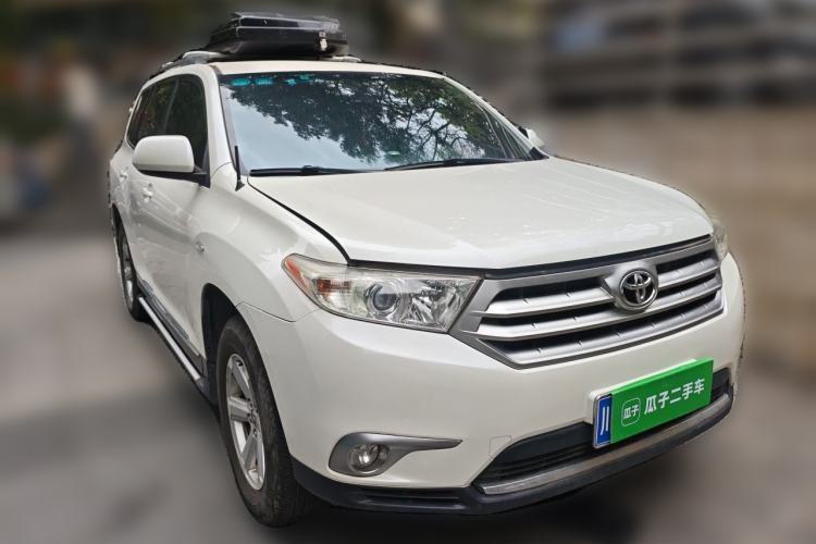 Used Toyota Highlander 2012 2.7L Two-Wheel Drive 7-Seater Elite Edition Front Right 45 Deg