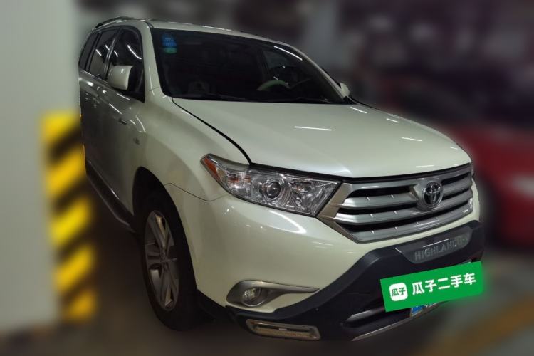 Used Toyota Highlander 2012 2.7L Two-Wheel Drive 5-Seater Sport Edition Front Right 45 Deg