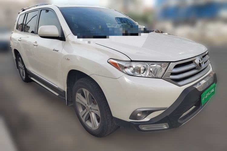 Used Toyota Highlander 2012 2.7L Two-Wheel Drive 7-Seater Luxury Edition Front Right 45 Deg