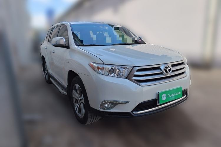 Used Toyota Highlander 2012 2.7L Two-Wheel Drive 7-Seater Luxury Edition Front Right 45 Deg