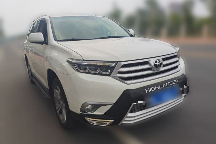 Used Toyota Highlander 2012 2.7L Two-Wheel Drive 7-Seater Luxury Edition Front Right 45 Deg
