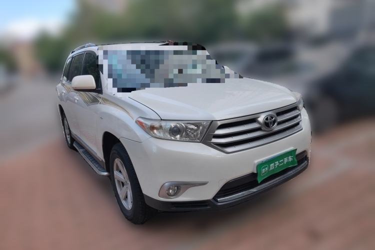 Used Toyota Highlander 2012 2.7L Two-Wheel Drive 7-Seater Elite Edition Front Right 45 Deg
