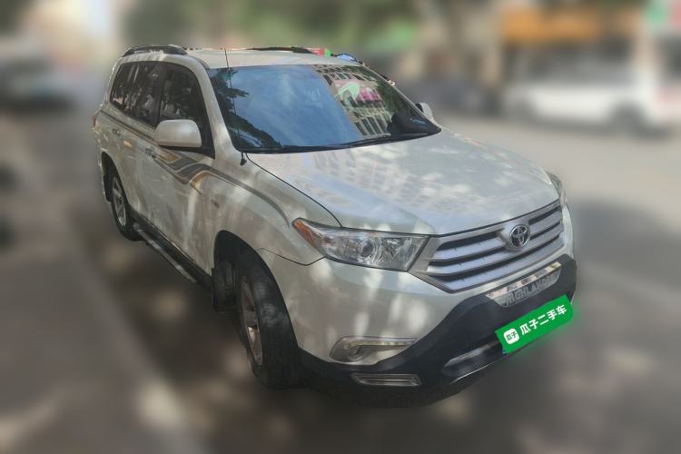 Used Toyota Highlander 2012 2.7L Two-Wheel Drive 7-Seater Elite Edition Front Right 45 Deg