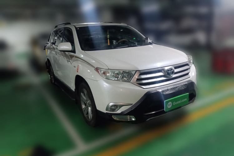 Used Toyota Highlander 2012 2.7L Two-Wheel Drive 7-Seater Luxury Edition Front Right 45 Deg