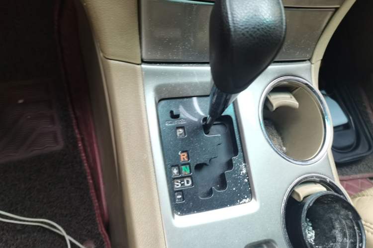 Used Toyota Highlander 2012 2.7L 2WD 5-Seater Elite Edition Gear Lever