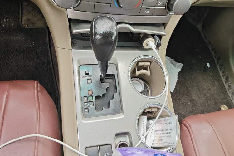 Used Toyota Highlander 2012 2.7L 2WD 5-Seater Elite Edition Gear Lever