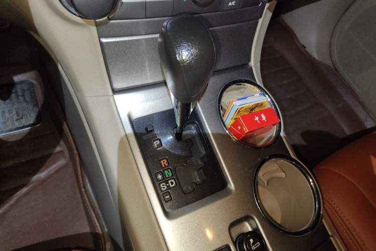 Used Toyota Highlander 2012 2.7L 2WD 5-Seater Elite Edition Gear Lever