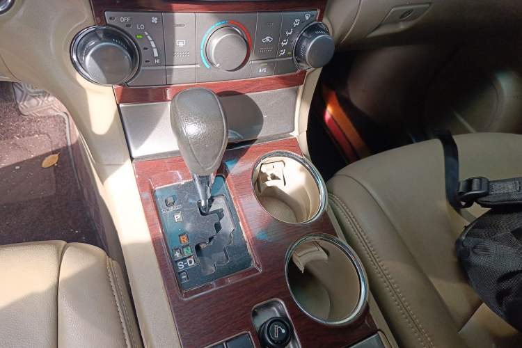 Used Toyota Highlander 2012 2.7L 2WD 5-Seater Elite Edition Gear Lever
