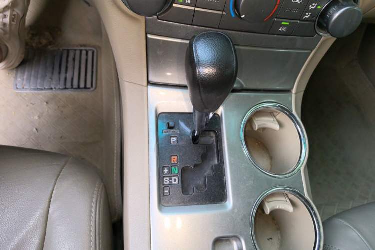 Used Toyota Highlander 2012 2.7L 2WD 5-Seater Elite Edition Gear Lever