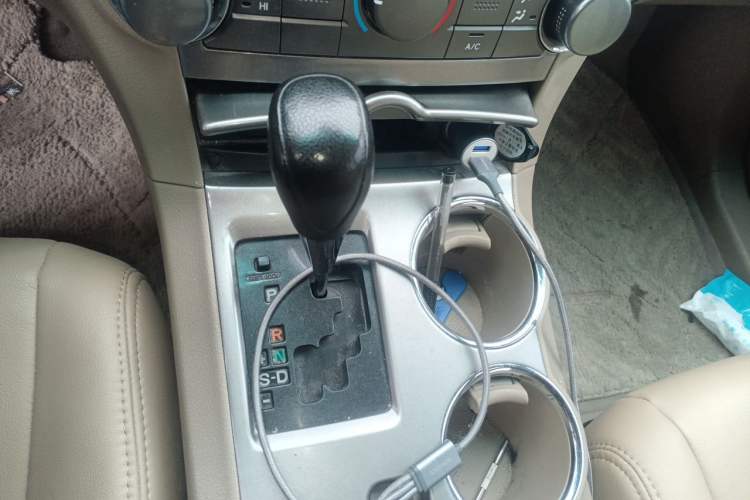 Used Toyota Highlander 2012 2.7L 2WD 5-Seater Elite Edition Gear Lever