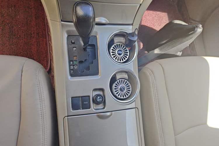 Used Toyota Highlander 2012 2.7L 2WD 5-Seater Elite Edition Gear Lever
